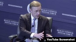 제이크 설리번 보좌관이 7일 캘리포니아주 시미밸리에서 열린 ‘레이건 국가안보포럼’ 대담에서 발언하고 있다. 사진 =로널드 레이건 전 대통령 기념 재단 유튜브 스크린샷.