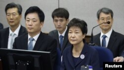 박근혜 전 한국 대통령이 지난 2017년 5월 재판에 출석했다.