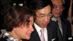 시모나 핼퍼린(왼쪽) 러시아 주재 이스라엘 대사 (자료사진)