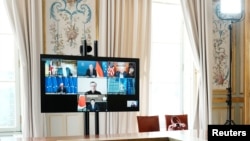 დიდი შვიდეულის ლიდერები, ვიდეოიკონფერენციის მიმდინარეობისას.