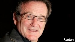 FILE - Actor Robin Williams arrives to attend the 2006 New York Film Critics Circle Awards in New York, Jan. 7, 2007. 