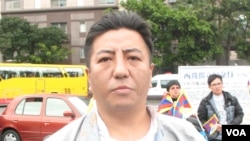 藏青会台湾分会主席旦金(美国之音申华拍摄)