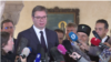 Predsednik Srbije Aleksandar Vučić obraća se novinarima nakon sastanka sa patrijarhom Srpske pravoslavne crkve Irinejom, u Beogradu, 31. decembra 2019.