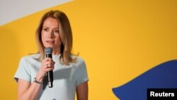 카야 칼라스 에스토니아 총리가 5일 수도 탈린에서 지지자들에게 총선 결과에 관해 연설하고 있다. 