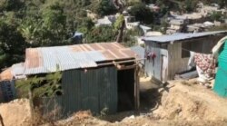 Makeshift homes are seen in the Sent Mari camp for earthquake survivors in Port au Prince, Haiti. (Matiado Vilme/VOA Creole)