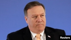 مایک پمپیو، وزیر خارجۀ امریکا، در دو ماه گذشته چندین بار ایران را به دخالت در شرق میانه، نقض حقوق بشر در آن کشور و حمایت از دهشت افگنی متهم کرده، ادعای که از سوی تهران رد شده است