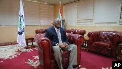 Ibrahim Elbadawi, ministre des Finances du Soudan par intérim, lors d'uneune interview à Khartoum, au Soudan, le 28 janvier 2020.