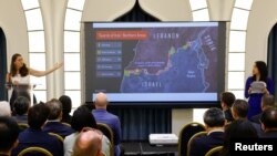 مایا یارون، کاردار اسرائیل در تایوان در یک جلسه توجیهی درباره جنگ اسرائیل و حماس. تایپه، ۴ آبان ۱۴۰۲ 