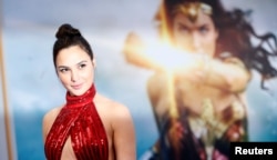Cast member Gal Gadot poses at the premiere of "Wonder Woman" in Los Angeles, California, May 25, 2017.