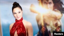 Cast member Gal Gadot poses at the premiere of "Wonder Woman" in Los Angeles, California, May 25, 2017. 