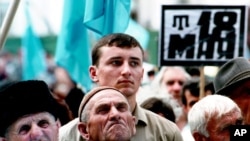 Har yili 18-may kuni qrim tatarlari 1944-yilgi mash'um quvg'in kunini xotirlaydi.