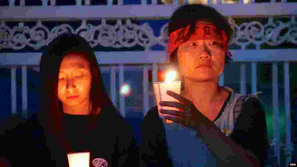 烛火燃起（美国之音国符拍摄）