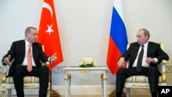 رجب طیب اردوغان رئیس جمهور ترکیه همتای روسی اش را "دوست عزیز" خطاب کرد