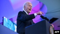 Presiden AS Joe Biden berbicara tentang keamanan senjata api di Washington Hilton di Washington, DC, hari Selasa 11 Juni 2024. 