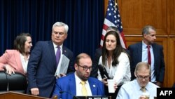 Republikanci tek treba da otkriju navodne dokaze o Bidenovom prekršaju nakon mjeseci početnih istraga koje su proizvele hiljade stranica finansijske dokumentacije. (Foto: Mandel NGAN/AFP)