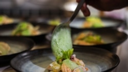 Kuvar Živko Radojčić radio je u poznatim njujorškim restoranima a u trenutku kada je počela pandemija bi šef kuhinje tri restorana.