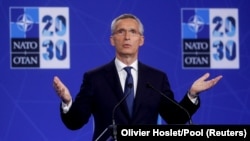 លោក Jens Stoltenberg ​អគ្គលេខាធិការ​អង្គការ​អូតង់ (NATO) ថ្លែង​នៅ​ក្នុង​សន្និសីទ​ព័ត៌មាន​នៅ​ទី​ស្នាក់ការ​កណ្តាល​អង្គការ​នេះ​នៅ​​​ក្នុង​ទី​ក្រុង​ប្រ៊ុចសែល កាល​ពី​ថ្ងៃ​ទី១៤​ ខែ​មិថុនា ឆ្នាំ​២០២១។