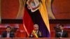 El presidente ecuatoriano, Lenin Moreno (C), flanqueado por el presidente de la Asamblea Nacional del Ecuador, César Litardo (I, y el vicepresidente ecuatoriano, Otto Sonnenholzner (I), entregan el segundo informe anual de su presidencia ante la Asamblea Nacional en Quito.