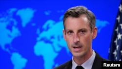 네드 프라이스 미 국무부 대변인이 워싱턴 D.C. 시내 청사에서 브리핑하고 있다. (자료사진)