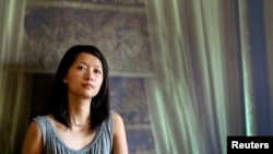 Xu Jinglei, Chinese actress, froze her eggs in the United States because China bars that practice.