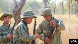 Park rangers show forest patrols to reporters in Cambodia's Srepok Wildlife Sanctuary in Koh Nhek district Mondulkiri on Jan. 17, 2021. (Oun Chheng Por/VOA)