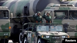 Xitoy armiyasi harbiy paradi, Pekin, Xitoy, 2009-yil, 1-oktabr