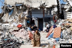 Falastinliklar, hayot qanchalik qiyin bo'lmasin, G'azoni tark etishni xohlamaydi va AQSh rejasidan g'azabda, Rafa, 16-fevral, 2025