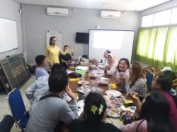 Berbagai kegiatan komunitas transpuan di Tangerang. Foto: Aeini Nasuha