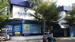 គ្រឹះស្ថាន​សិក្សា​ឯកជន​ដែល​ត្រូវ​បាន​ផ្អាក​ដំណើរការ ថត​នៅ​ទីក្រុង​ភ្នំពេញ ថ្ងៃ​ទី១០ ខែ​វិច្ឆិកា ឆ្នាំ២០២០។ (ធីតា វីន/វីអូអេ)