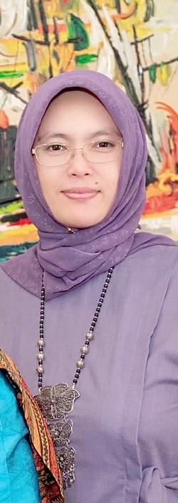 Vitri Rachmadiyanto, instruktur yoga di Aurora, Illinois (dok: Vitri Rachmadiyanto)