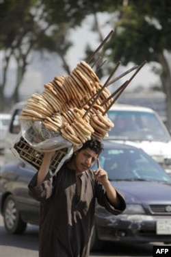 Misrning ahvoli og’irroq, chunki uning aholisi soni katta, lekin eksport potensiali cheklangan