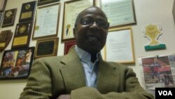 Billy Mitchell, the Apollo Theater in-house historian. (Adam Phillips / VOA)