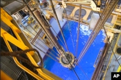 Sebuah fasilitas industri migas terlihat. (Foto: via AP)