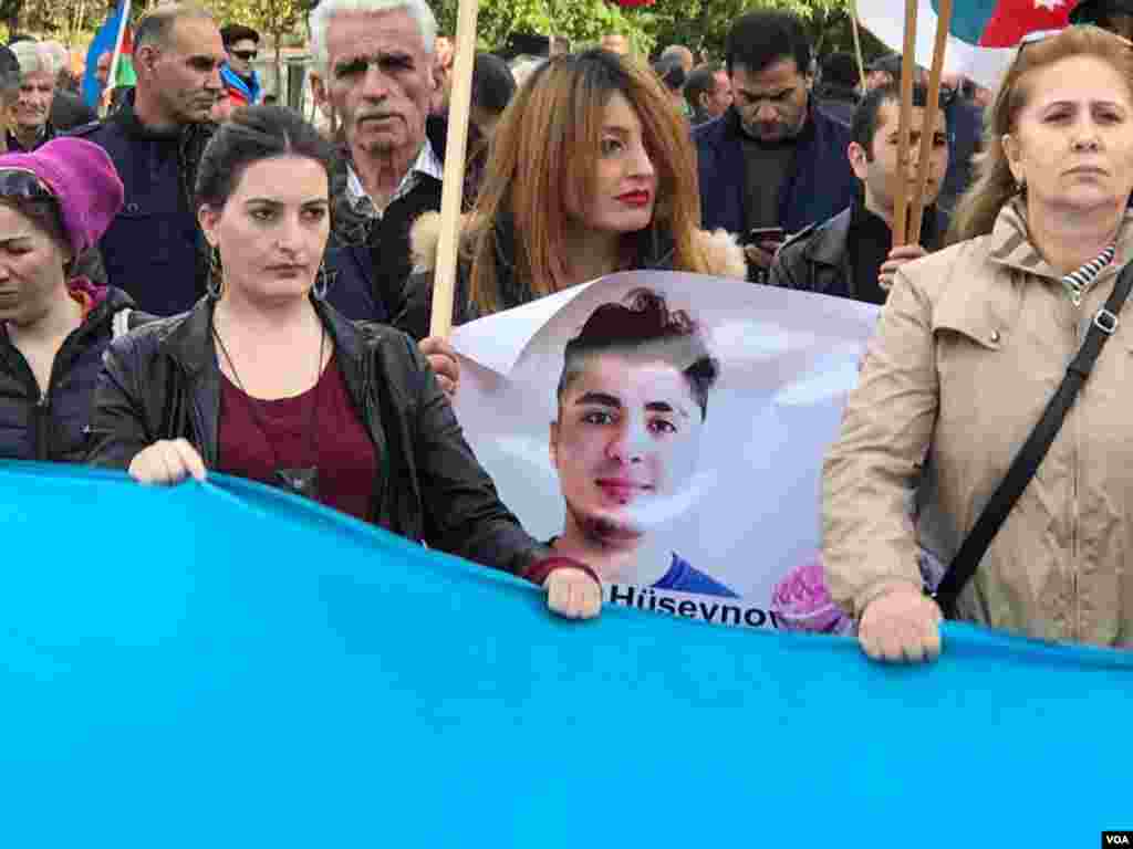 Milli Şura mitinq keçirir