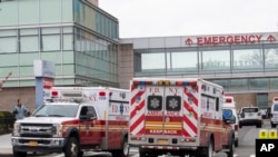 Bolnički centar Kvins u "Jamajki" - četvrti u Kvinsu u Njujorku. 