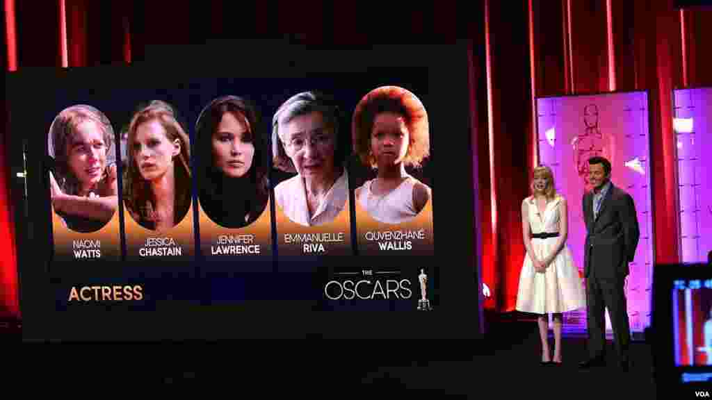 最佳女主角奖入围者(美国之音国符拍摄)