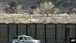 US Border Patrol vehicle along the US-Mexico border (undated photo)