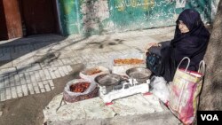 زن دستفروش - آرشیو