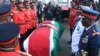 Des milliers de Kényans se recueillent devant la dépouille de l'ancien président Daniel arap Moi