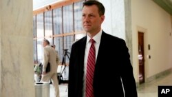 Deputi Asisten Direktur FBI, Peter Strzok dipecat karena teks anti-Trump (foto: dok). 
