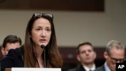 애브릴 헤인스 미 국가정보국장이 4일 상원 군사위원회 청문회에서 증언했다.