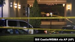 Dekat lokasi penembakan di Birmingham, Alabama, Minggu, 22 September 2024. (Bill Castle/WBMA via AP)