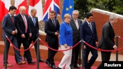 មេដឹកនាំ​ពិភពលោក​ស្ថិត​នៅ​ក្នុង​ទីក្រុង​ Sicily ​ប្រទេស​អ៊ីតាលី ដើម្បី​ចូល​រួម​កិច្ច​ប្រជុំកំពូល​ G7 កាល​ពី​ថ្ងៃទី​២៦ ខែ​ឧសភា។