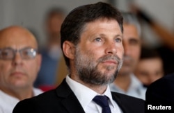 Menteri Keuangan Israel Bezalel Smotrich di Tel Aviv, di Petah Tikva, Israel, 17 Agustus 2023. (Foto: Reuters)