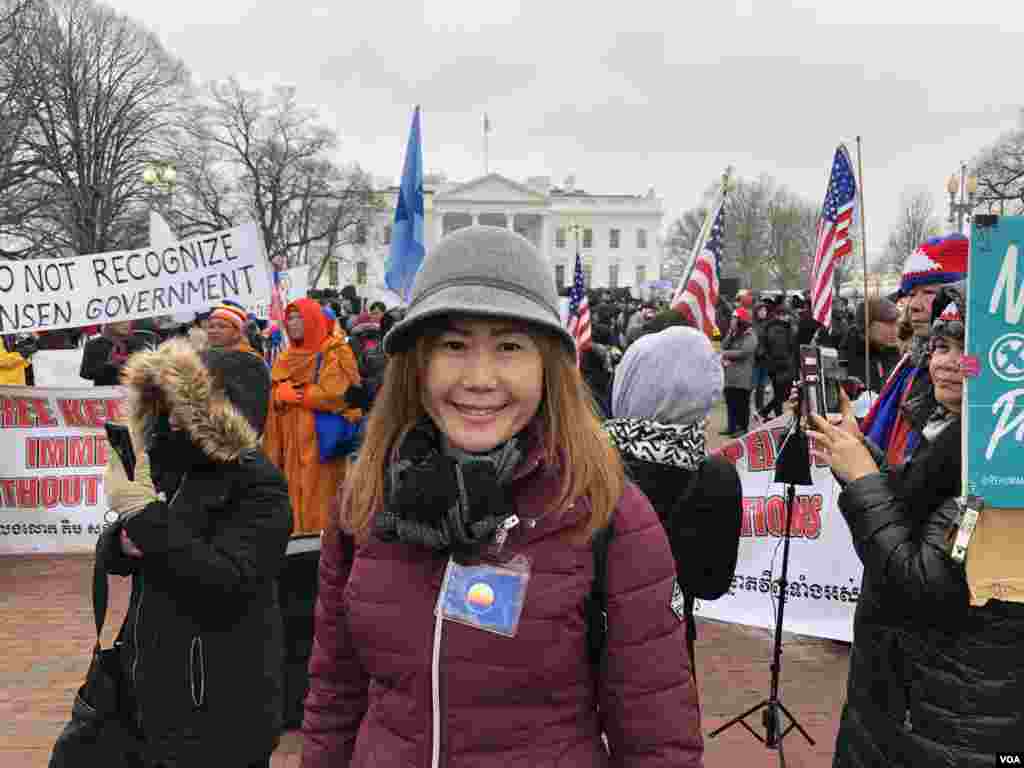 ជា ហ្គេចឡាង ពលរដ្ឋខ្មែរនៅរដ្ឋកាលីហ្វ៍ញ៉ា។ (ចាប ចិត្រា/VOA)