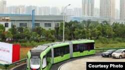 ក្រុមហ៊ុន​ចិន​បង្ហាញ​រថយន្ត Smart Bus ដែល​មិន​មាន​អ្នក​បើក។ 