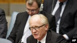 Kai Eide, Special Representative of the secretary-general for Afghanistan and Head of the United Nations Assistance Mission in Afghanistan (UNAMA), briefs the Security Council on the situation in Afghanistan, 06 Jan 2010