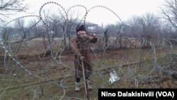 ვალია ვანიშვნილი, ხურვალეთის ოკუპირებულ ნაწილში მცხოვრები დათა ვანიშვნილის მეუღლე