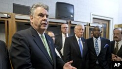 Para anggota DPR AS dari negara bagian New York menyatakan kemarahan atas tertundanya pengucuran bantuan bagi korban badai Sandy (2/1).