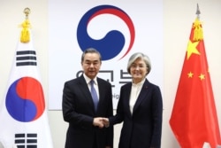 지난 2019년 12월 당시 강경화 외교부 장관이 서울을 방문한 왕이 중국 외교 담당 국무위원 겸 외교부장과 외교부 청사에서 회담했다.